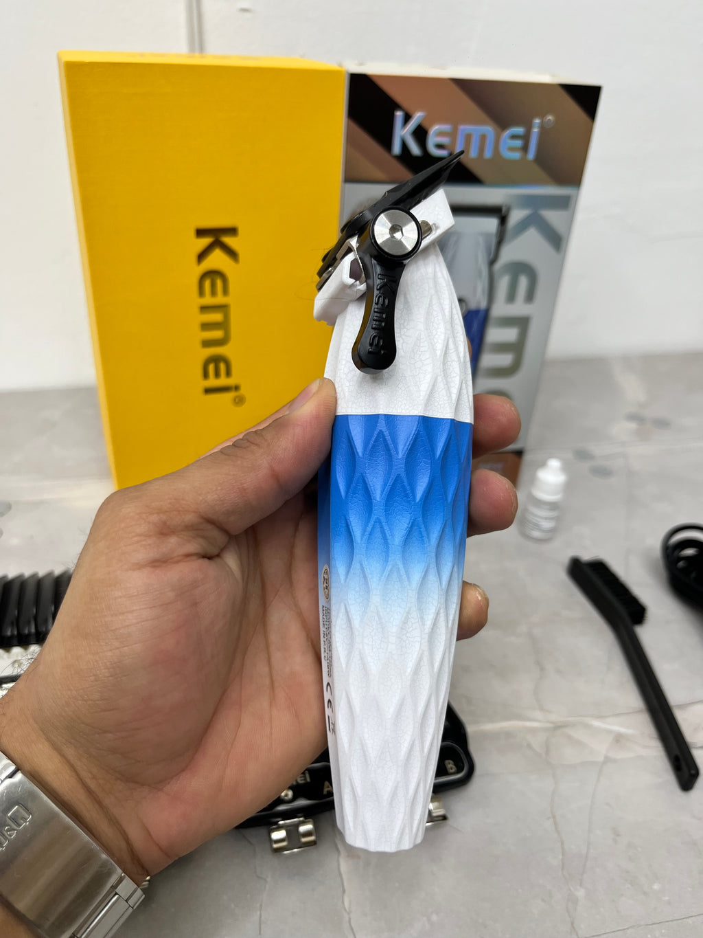 Máquina Kemei 1689A