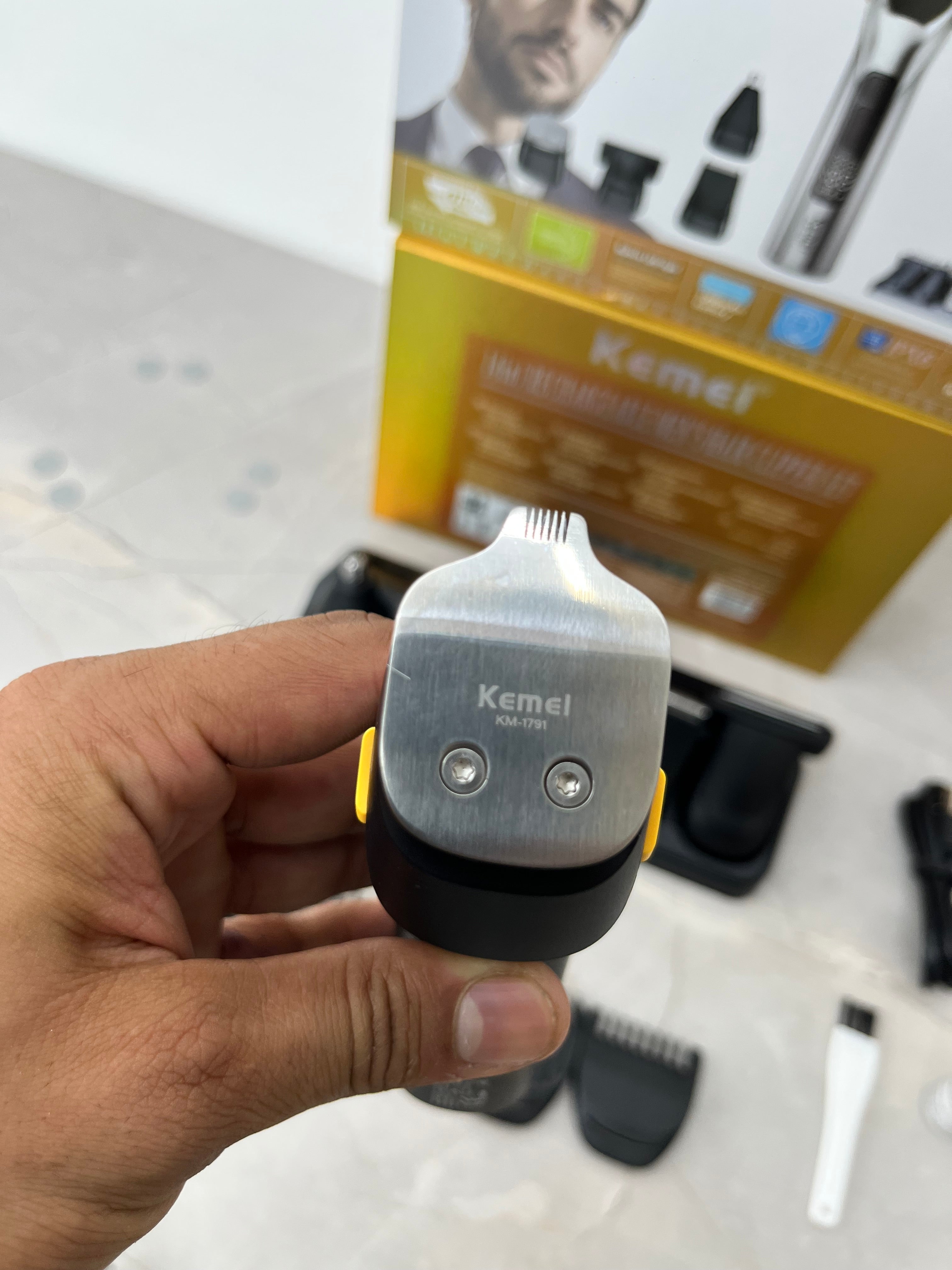 Patillera Kemei 5 en 1 1797