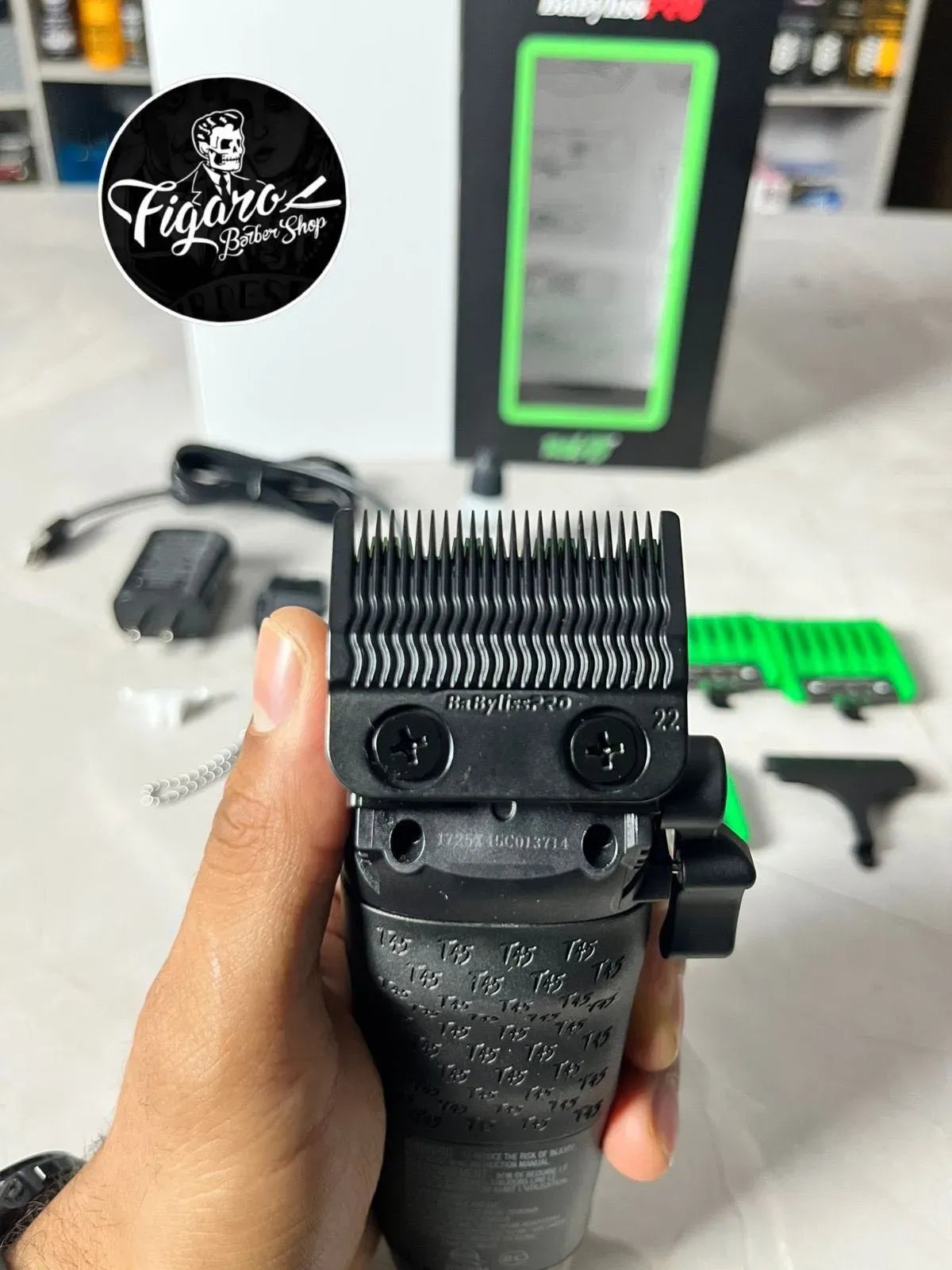 Máquina Babyliss Tomb45