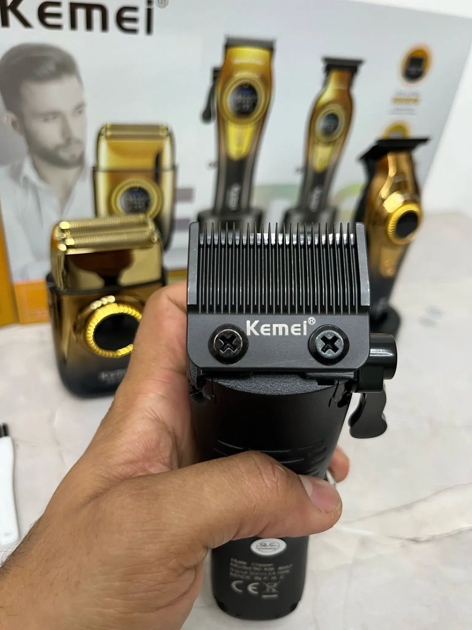 combo kemei 8557