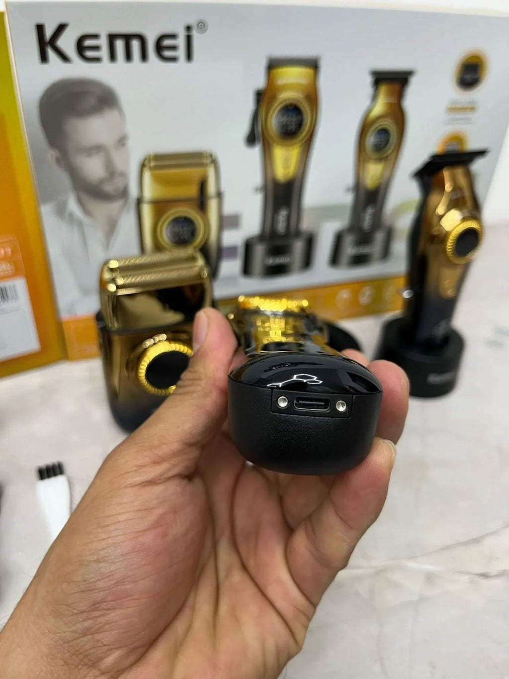 combo kemei 8557