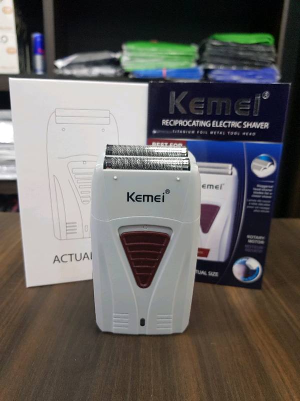 SHAVER KEMEI 3382